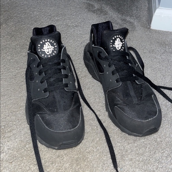Nike Other - Nike Air Huarache Men’s Athletic Shoes Size 10